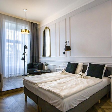 Wilson'S Oktogon Square Suite Apartment ブダペスト エクステリア 写真