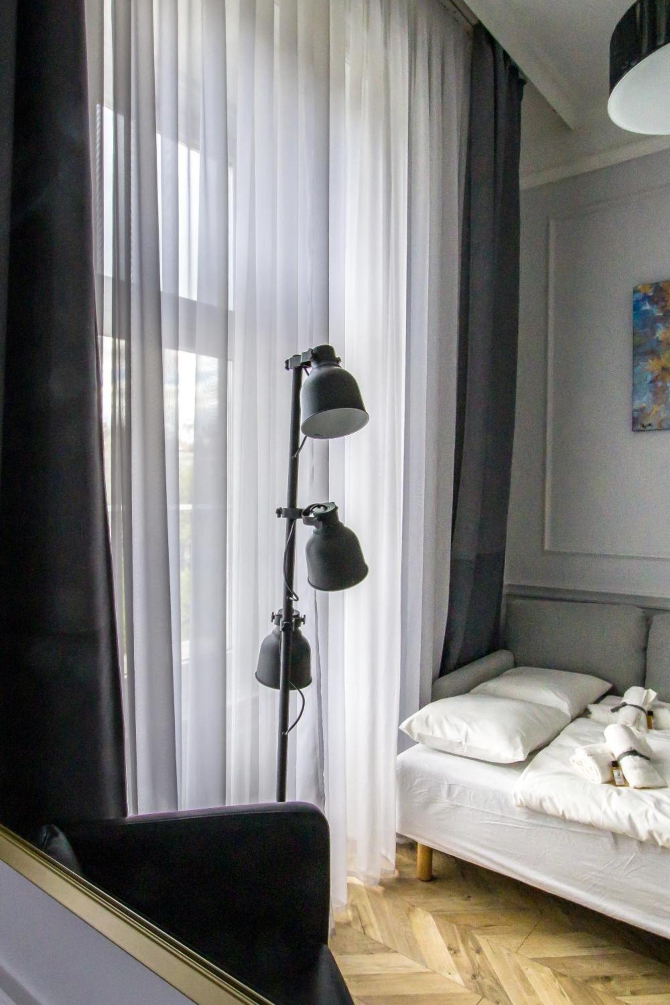 Wilson'S Oktogon Square Suite Apartment ブダペスト エクステリア 写真