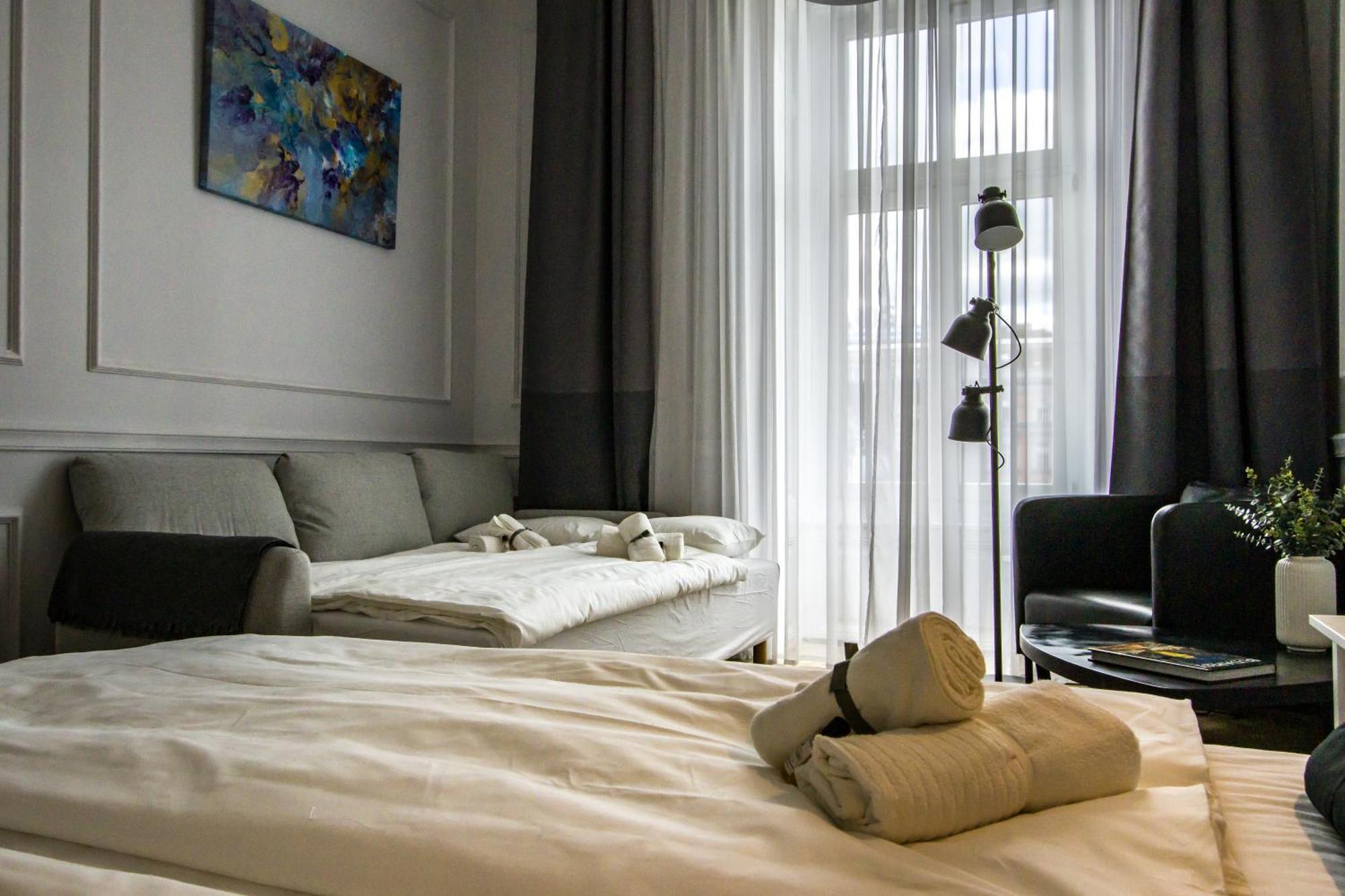 Wilson'S Oktogon Square Suite Apartment ブダペスト エクステリア 写真