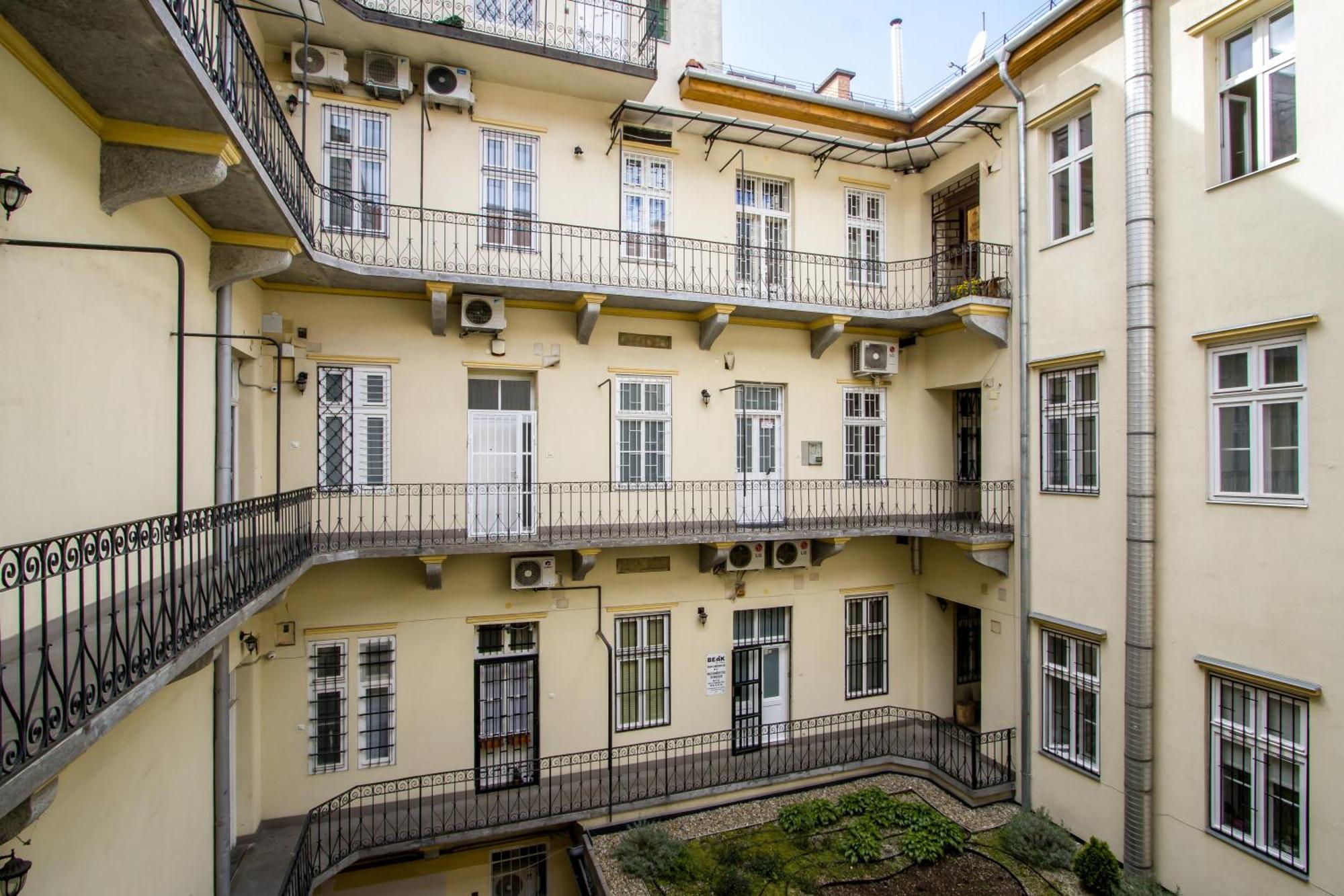 Wilson'S Oktogon Square Suite Apartment ブダペスト エクステリア 写真